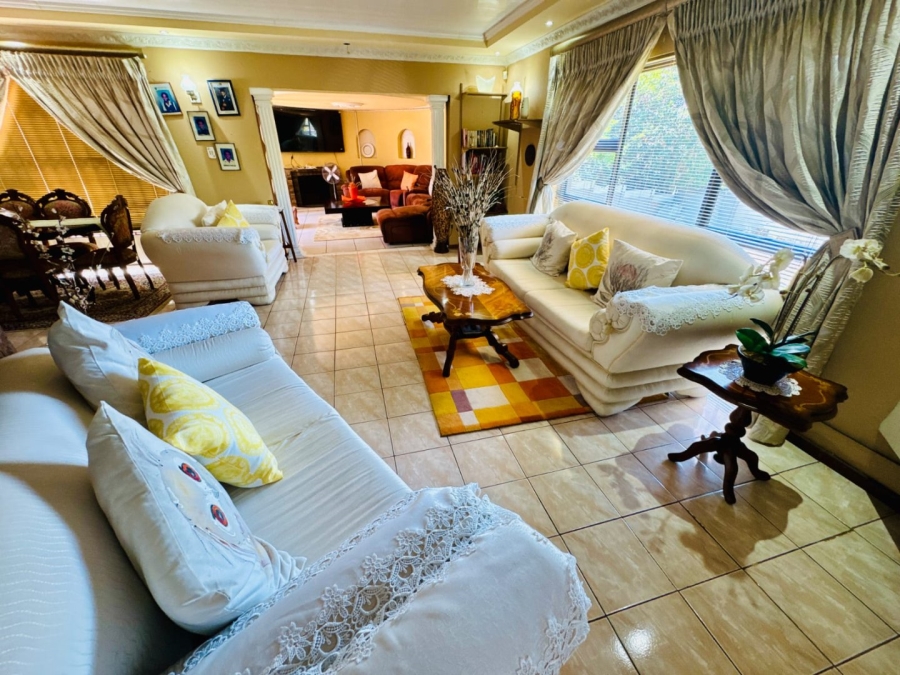 10 Bedroom Property for Sale in Amalinda Eastern Cape